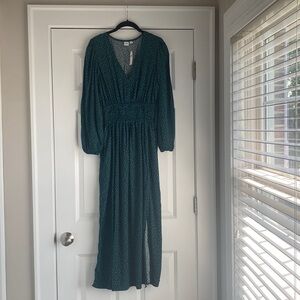 GAP SMOCKED V-NECK MAXI DRESS